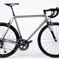 Custom Blend titanium road bike