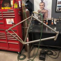 Double butted titanium cyclocross frame. Features internal (IS) headutbe, flat-mount brakes, internal brake routing and Syntace dropouts.